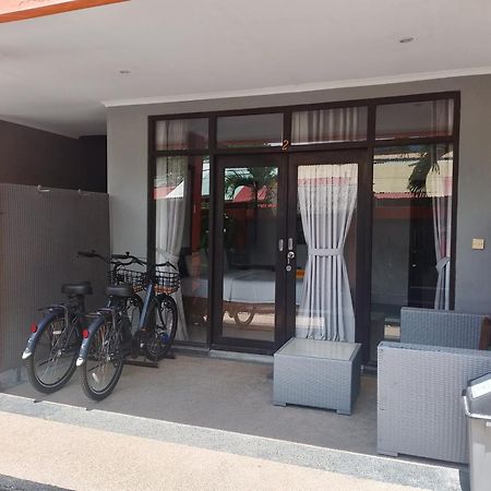 Tropica Gili Total Body Fit - Free Access Gym And Coworking Space Gili Trawangan Exteriör bild
