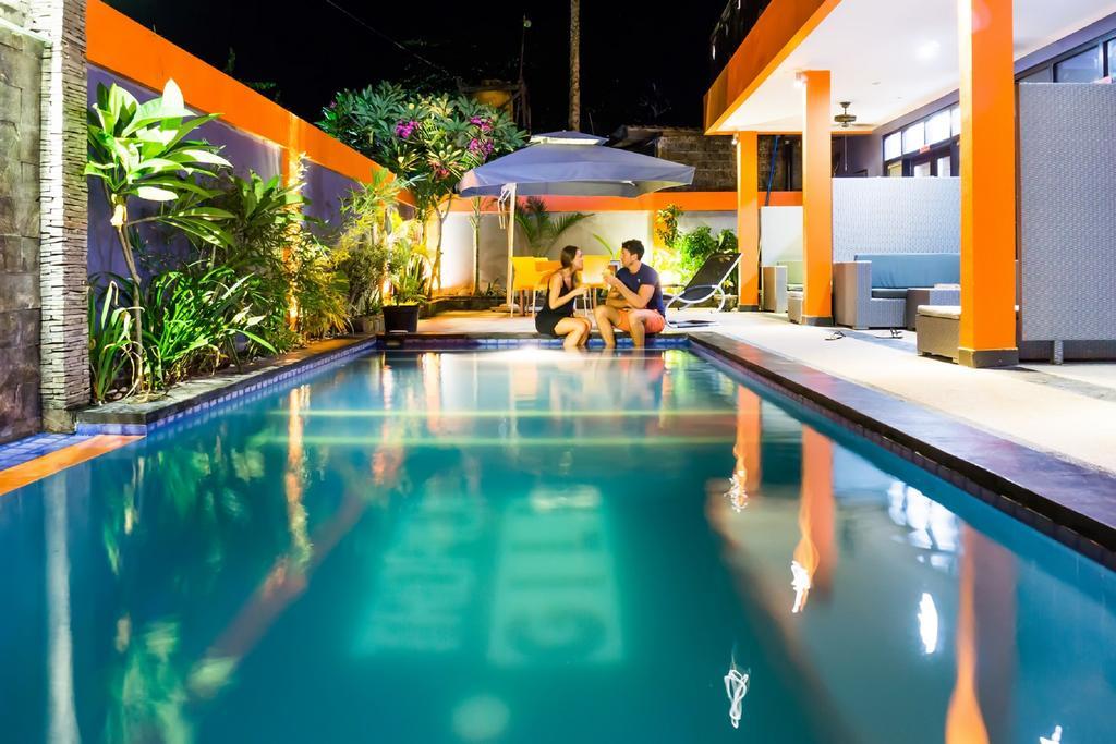 Tropica Gili Total Body Fit - Free Access Gym And Coworking Space Gili Trawangan Exteriör bild