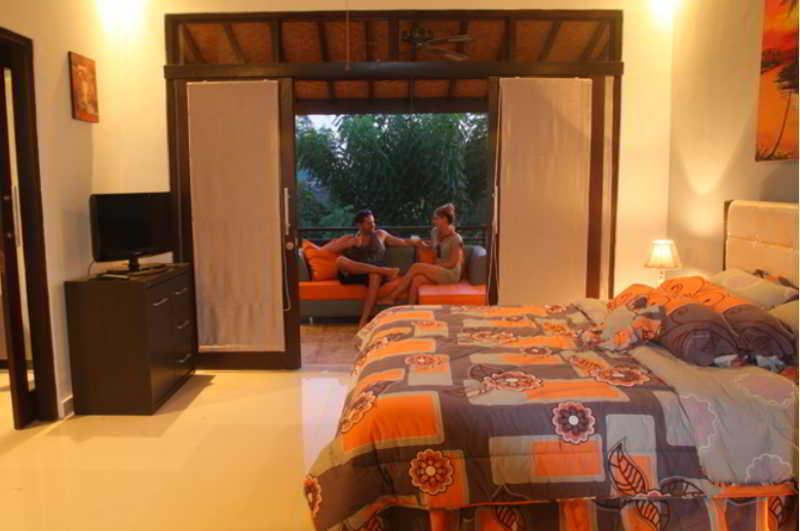 Tropica Gili Total Body Fit - Free Access Gym And Coworking Space Gili Trawangan Exteriör bild